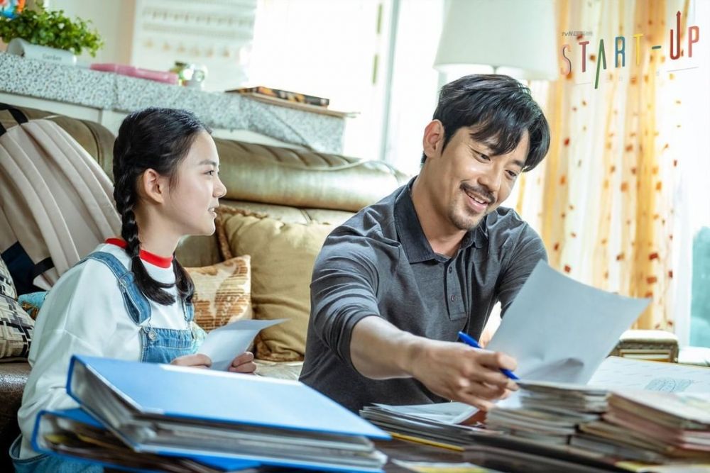 Kim Joo-hun sebagai bapak Seo Dal-mi di Start-up
