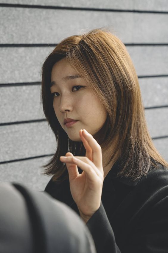 Park So Dam saat menjadi Jessica Quote di Parasite 2019