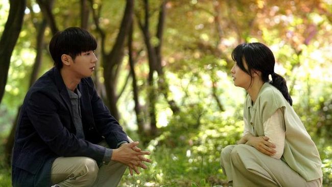 Lee Sang Yeob sebagai Yoon Joong Woo dalam Love Affairs in the Afternoon