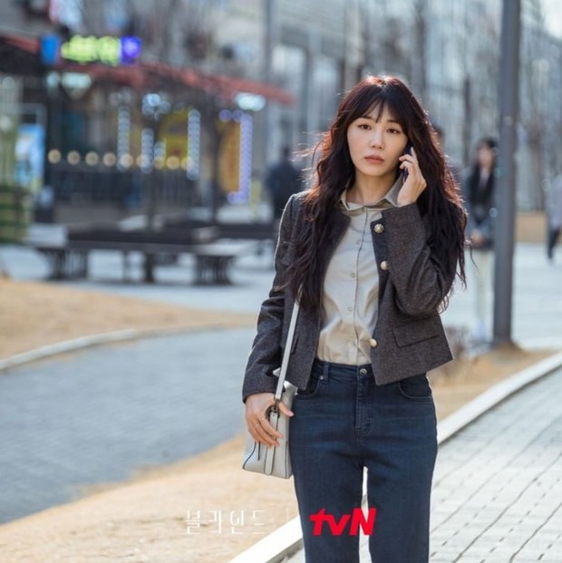 Jung Eun Ji sebagai Juri Jo Eun Ki di Blind