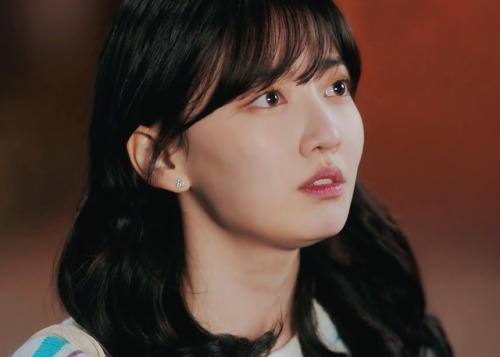 Kim Ji-In sebagai Oh Mi Ri (jtbc)